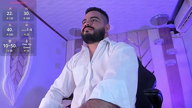 Snapshot of MichaelBear_ chatting on January 15, 12:58 pm MichaelBear online show from January 15, 12:58 pm