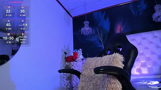 Snapshot of MichaelBear_ chatting on March 21, 3:24 pm MichaelBear online show from March 21, 3:24 pm