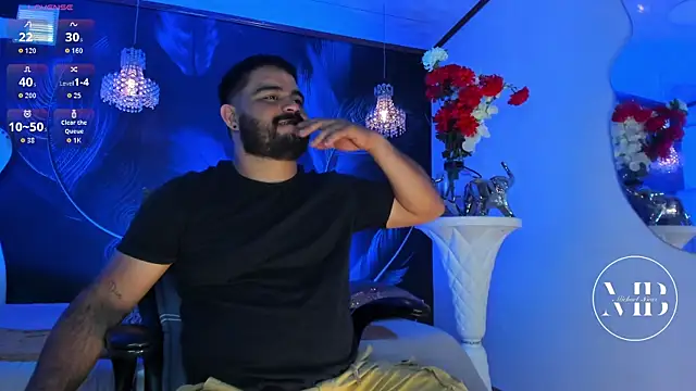 Snapshot of MichaelBear_ chatting on October 21, 1:12 pm MichaelBear online show from October 21, 1:12 pm