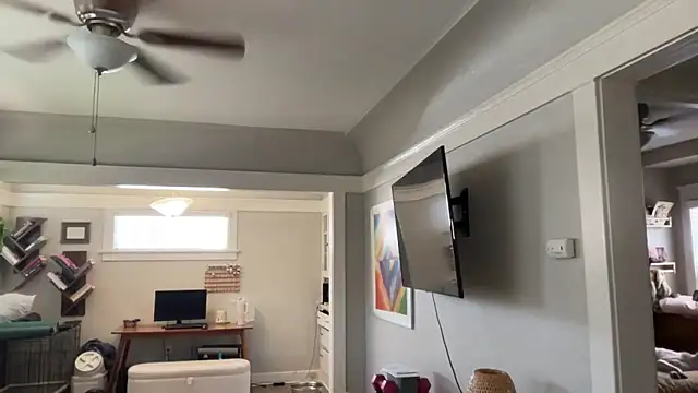 dreamyriri online show from April 19, 7:38 pm