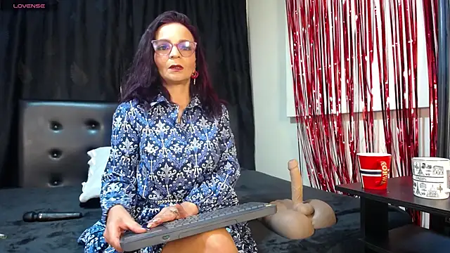 Miss ellien online show from February 24, 1:09 pm