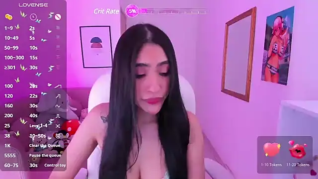 Snapshot of tatiana_prada chatting on December 6, 8:48 am tatiana prada online show from December 6, 8:48 am