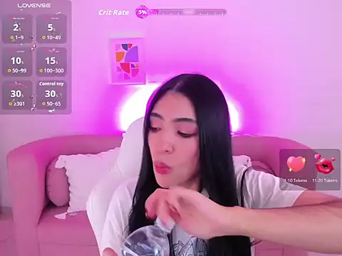 Snapshot of tatiana_prada chatting on October 24, 5:37 am tatiana prada online show from October 24, 5:37 am