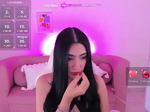 Snapshot of tatiana_prada chatting on December 2, 5:35 am tatiana prada online show from December 2, 5:35 am