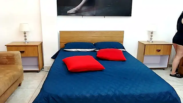 MaloryAndLuna online show from October 2, 12:01 pm