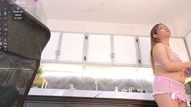 nicol snow online show from March 17, 7:06 pm