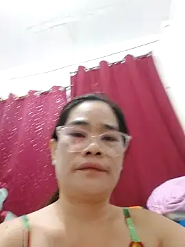 Snapshot of WinterMelon88 chatting on March 9, 4:27 am WinterMelon88 online show from March 9, 4:27 am