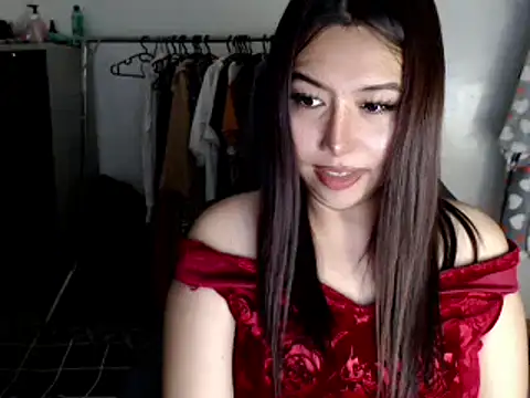 Snapshot of urqueendominant chatting on February 18, 4:37 am urqueendominant online show from February 18, 4:37 am