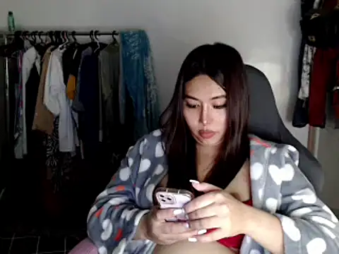 Snapshot of urqueendominant chatting on February 19, 9:50 am urqueendominant online show from February 19, 9:50 am