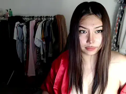 Snapshot of urqueendominant chatting on March 7, 4:02 am urqueendominant online show from March 7, 4:02 am