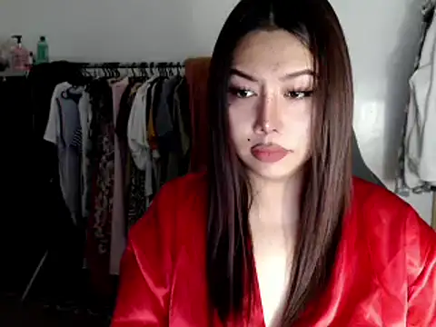 Snapshot of urqueendominant chatting on March 8, 12:11 am urqueendominant online show from March 8, 12:11 am
