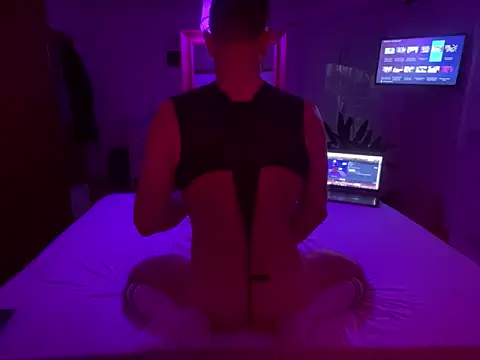 bipatrick40 online show from September 22, 5:15 pm