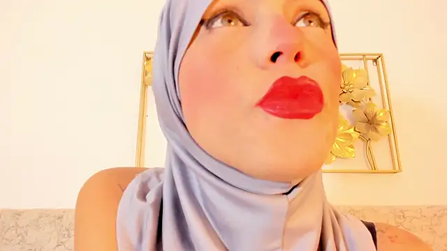 Snapshot of hanajameela chatting on November 11, 11:43 am hanajameela online show from November 11, 11:43 am