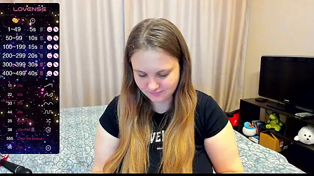 Snapshot of AlanaBrox chatting on December 28, 11:30 am AlanaBrox online show from December 28, 11:30 am