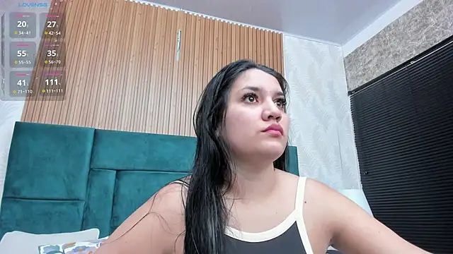 Snapshot of Kareena_chopra chatting on December 5, 12:47 pm Kareena chopra online show from December 5, 12:47 pm