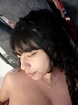 Snapshot of miafresa_hot chatting on January 6, 3:53 am miafresa hot online show from January 6, 3:53 am