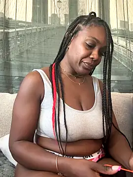 Snapshot of TilaTotti chatting on October 19, 9:15 pm TilaTotti online show from October 19, 9:15 pm