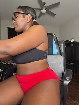 TilaTotti online show from March 25, 1:55 am