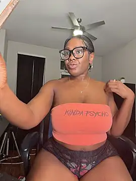 TilaTotti online show from March 27, 1:55 am