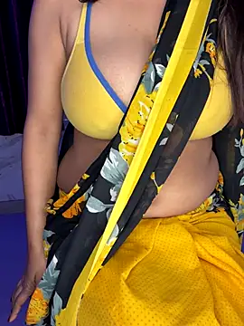 Snapshot of Ms_Divya chatting on November 4, 10:58 am Ms Divya online show from November 4, 10:58 am