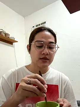 Snapshot of MarieLoveGlamorous chatting on September 30, 12:54 pm MarieLoveGlamorous online show from September 30, 12:54 pm