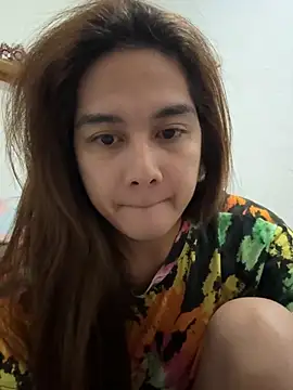 Snapshot of MarieLoveGlamorous chatting on October 20, 4:40 pm MarieLoveGlamorous online show from October 20, 4:40 pm