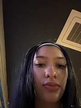 Snapshot of kendall_ruiz chatting on November 5, 4:40 pm kendall ruiz online show from November 5, 4:40 pm