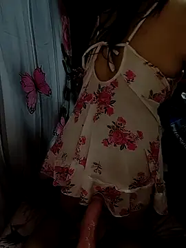 Snapshot of HotsexyNaughtysweetbaby chatting on October 14, 9:59 pm HotsexyNaughtysweetbaby online show from October 14, 9:59 pm