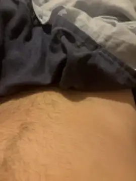 Snapshot of HunterBaby chatting on November 2, 4:37 am HunterBaby online show from November 2, 4:37 am