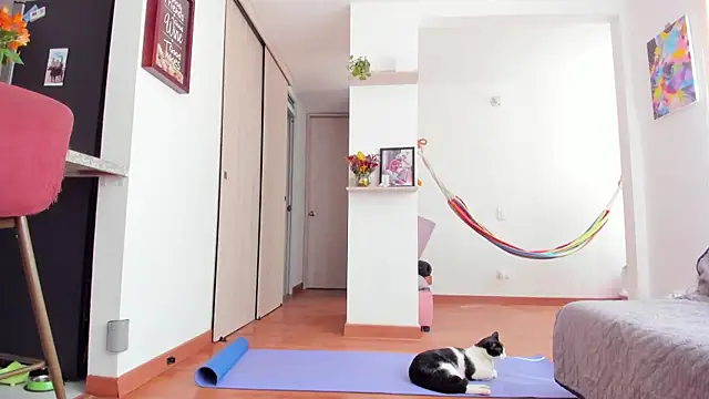 Snapshot of karlye_5 chatting on January 11, 3:31 pm karlye 5 online show from January 11, 3:31 pm