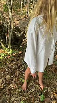 Snapshot of neighbours_love chatting on February 8, 8:09 am neighbours love online show from February 8, 8:09 am