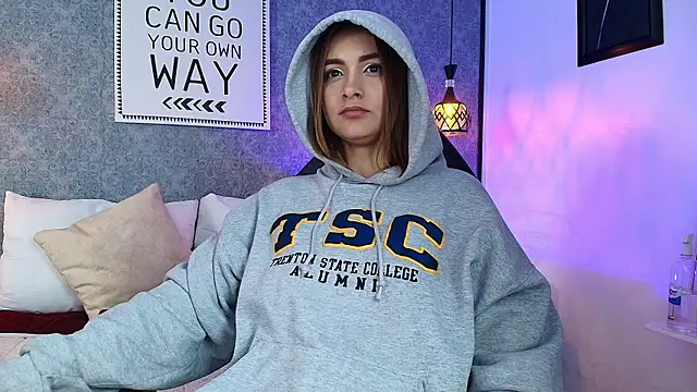 Snapshot of Emiily_W chatting on January 21, 6:45 pm Emiily W online show from January 21, 6:45 pm