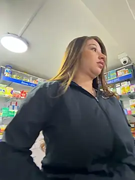 Snapshot of roouse chatting on October 28, 9:06 pm roouse online show from October 28, 9:06 pm