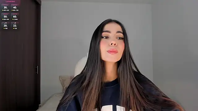 Snapshot of RebeccaBaxter chatting on March 11, 12:44 am RebeccaBaxter online show from March 11, 12:44 am