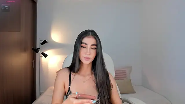 RebeccaBaxter online show from March 12, 12:17 am