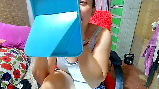 M e c e l online show from March 19, 3:08 pm