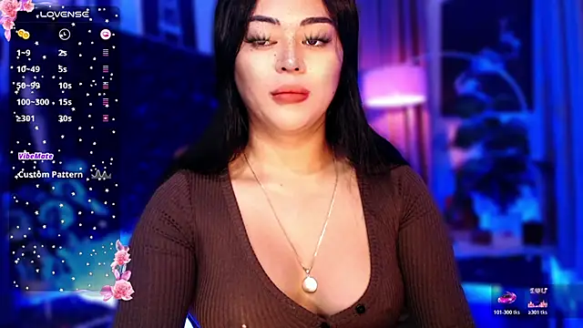 Snapshot of Thalia_Cambridge chatting on November 13, 11:47 pm Thalia Cambridge online show from November 13, 11:47 pm