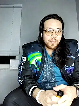 Snapshot of lucasgalacticman chatting on February 21, 3:45 am lucasgalacticman online show from February 21, 3:45 am