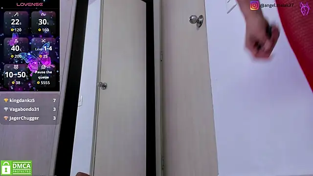 angel mouna online show from December 1, 10:15 pm