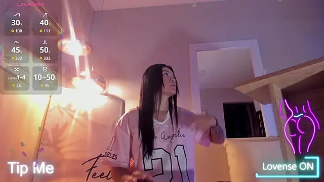 Snapshot of bonie_lov chatting on December 1, 10:48 pm bonie lov online show from December 1, 10:48 pm