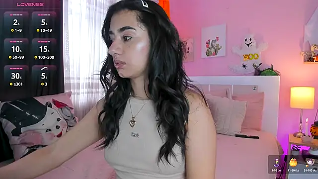 annadu011 online show from October 19, 1:56 pm