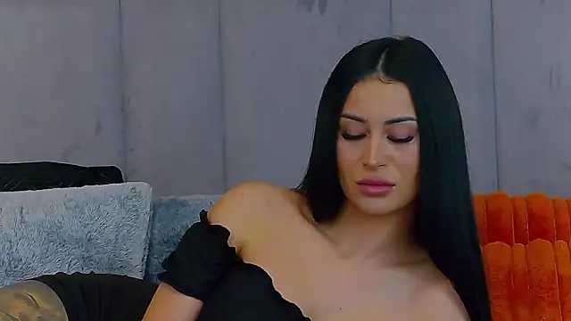 EmyLaveau online show from February 12, 6:41 am