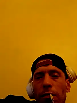 jonekjohnypl online show from April 21, 4:08 am