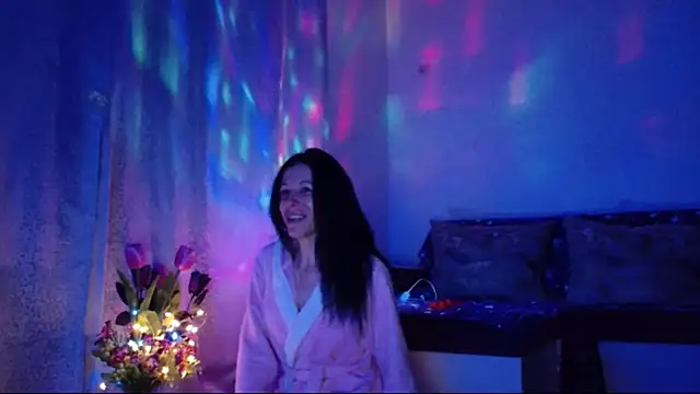 Snapshot of ElysaSun chatting on March 1, 1:43 am ElysaSun online show from March 1, 1:43 am