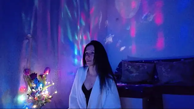 Snapshot of ElysaSun chatting on March 23, 12:47 am ElysaSun online show from March 23, 12:47 am