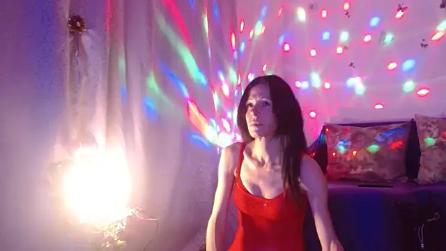 Snapshot of ElysaSun chatting on October 19, 5:24 pm ElysaSun online show from October 19, 5:24 pm