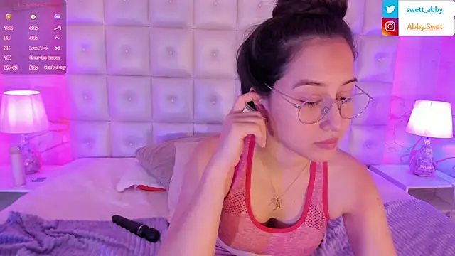 Snapshot of Abby_Sweet1_ chatting on February 10, 2:37 pm Abby Sweet1  online show from February 10, 2:37 pm