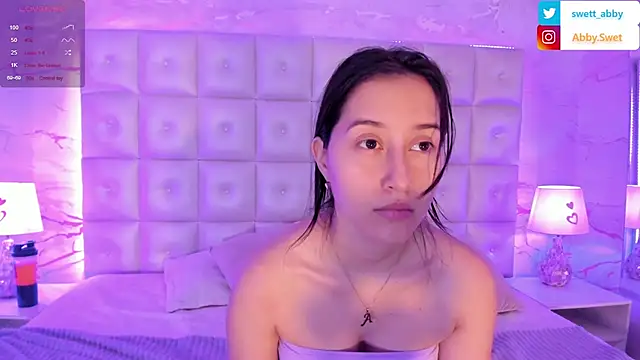 Snapshot of Abby_Sweet1_ chatting on February 23, 11:44 am Abby Sweet1  online show from February 23, 11:44 am