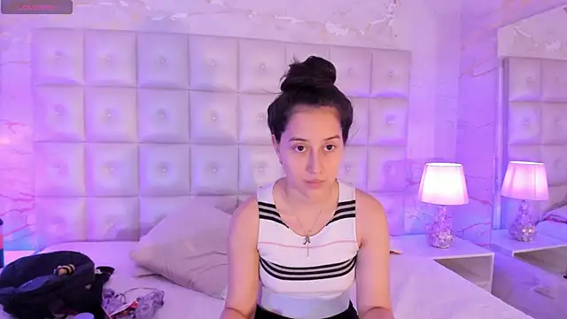 Snapshot of Abby_Sweet1_ chatting on March 7, 11:40 am Abby Sweet1  online show from March 7, 11:40 am