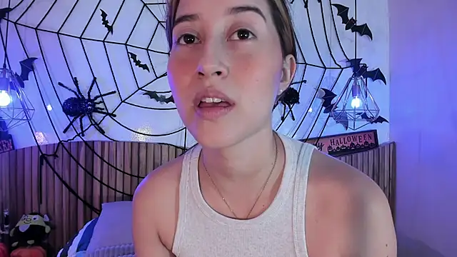 Snapshot of Abby_Sweet1_ chatting on October 29, 11:45 am Abby Sweet1 online show from October 29, 11:45 am